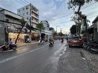 Bán nhà ngay góc 3 mặt tiền lê văn thịnh 5,5x30 hầm 5 lầu giá 22 tỷ khu kinh doanh  0915 698 ***