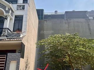 Lô mt hướng bắc dt 10 x 12,4 m thổ cư 104m2 giá 5,95 tỷ khu compound vạn xuân  việt 0932,683,991