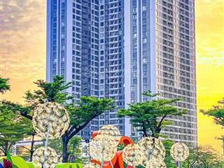 Bán căn officetel 43m2 (1pn) nội thất cơ bản view q1 tại lavida plus q7, giá 2,6 tỷ (102%)