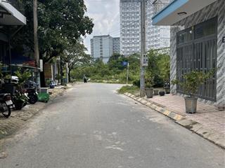 Đất đẹp sát kí túc xá khu b làng đại học quốc giá dt 60,6m2 ngang 4 đường nhựa 6m giá 3 tỷ 920