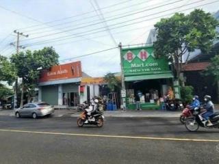 Mặt tiền trần hưng đạo 5x22
còn lô rẻ nhất khu vực
đang cho thuê nhà cấp 4
ngay chợ tự phát giá 7,9