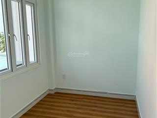 Bán nhà 1 trệt lẩu 5x20 có 3 phòng ngủ hẻm xe hơi đg 10