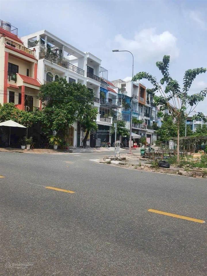 Bán lô đất đẹp mặt tiền đường 447 lê văn việt tăng nhơn phú a, dt 72m²/7.35 tỷ tl