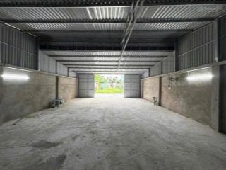 Cho thuê khoxưởng (như hình) tổng dt600m2 (kho + sân) giá15 triệu/tháng đường xe tải đc vĩ