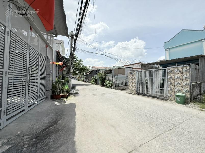 Nhà xưởng đường thạnh xuân 22, phường thạnh xuân, q12, dt 300m2 (8,1mx37m) đường 6m, gia 12,5 tỷ