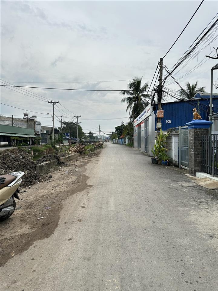 Đất thổ cư mặt tiền rạch đường thạnh xuân 52 quận 12 dt 80m2 (4x20) đường 8m, gia  4,05tỷ