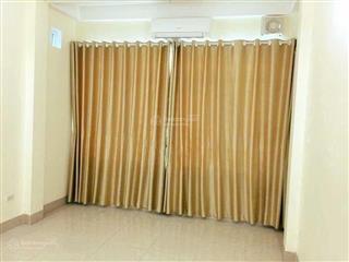 Cho thuê căn hộ 60m2, 2 ngủ , 1 vệ sinh, trang bị cơ bản. điện nước giá chung , mỹ đình2 , hà nội