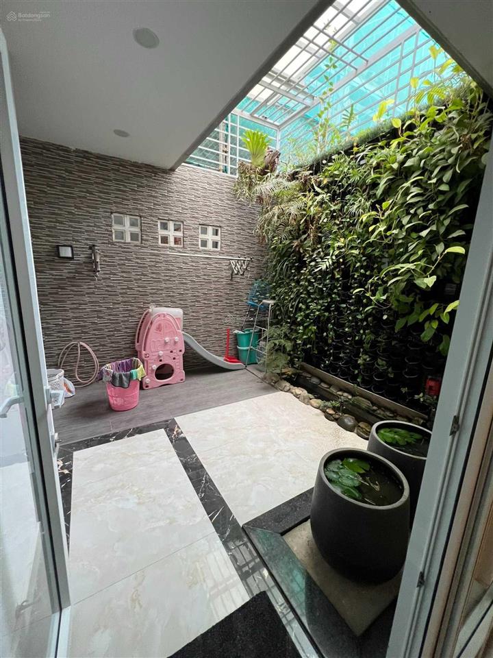 Chính chủ bán nhà phố mega ruby diện tích 80m2. nội thất. view thoáng  gọi 0982 667 *** phan điền