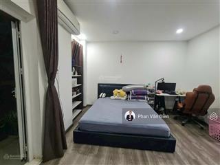 Chính chủ bán căn góc 3 mặt thoáng mega village. đang có hợp đồng thuê. gọi 0982 667 *** phan điền