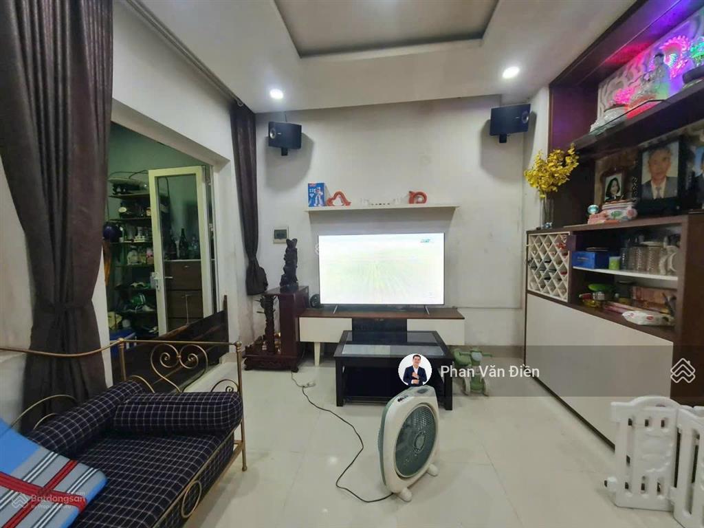 Chính chủ bán căn góc 3 mặt thoáng mega village. đang có hợp đồng thuê. gọi 0982 667 *** phan điền