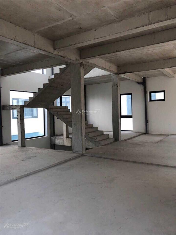 Chính chủ bán biệt thự đơn lập lucasta khang điền 320m nhà thô, sổ hồng. 0982 667 *** mr phan điền