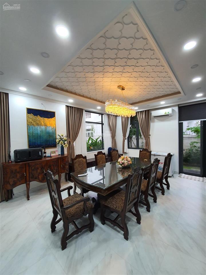 Chính chủ bán biệt thự lucasta khang điền 10x17,5m. nhà hoàn thiện. gọi 0982 667 *** mr phan điền