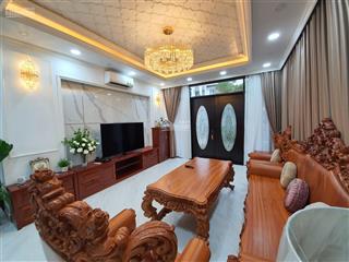 Chính chủ bán biệt thự lucasta khang điền 10x23m. nhà hoàn thiện. gọi ngay 0982 667 *** mr phan điền