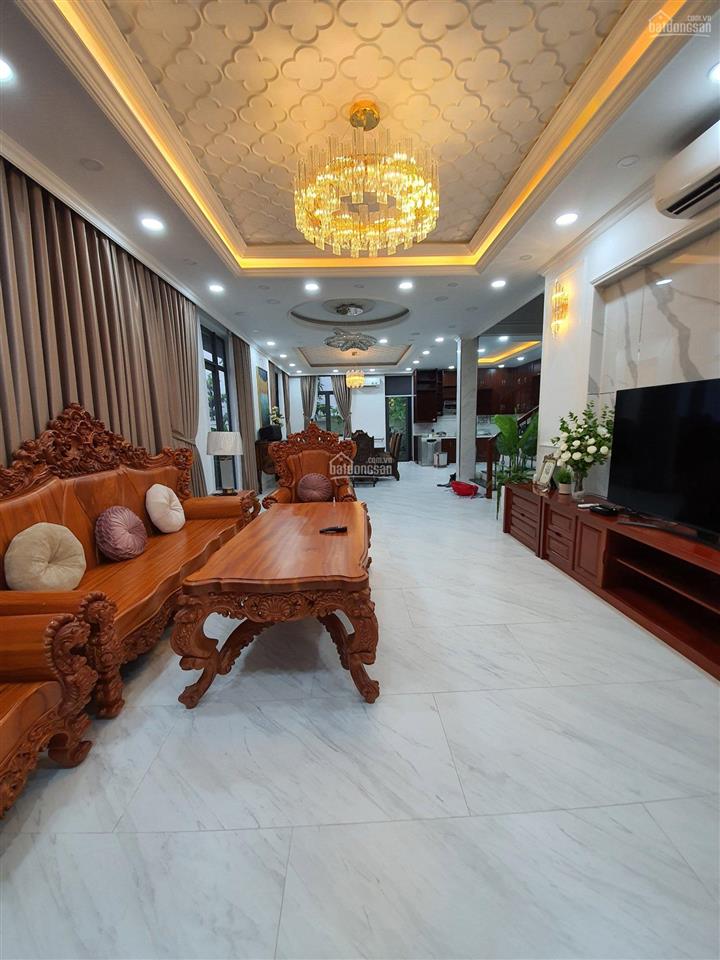 Chính chủ bán biệt thự lucasta khang điền 10x17,5m. nhà hoàn thiện. gọi 0982 667 *** mr phan điền