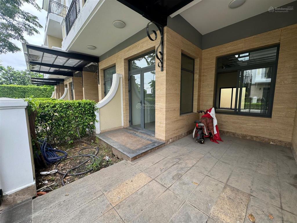 Chính chủ bán nhà phố verosa khang điền 5x17m view công viên thoáng. không đối nhà. gọi 0982 667 ***