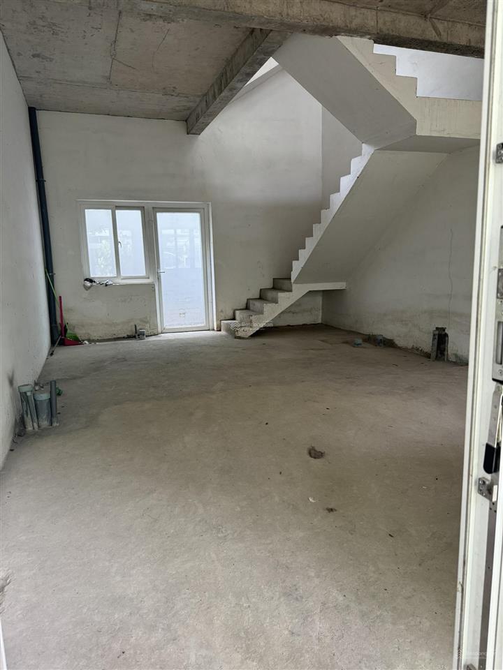 Chính chủ bán căn góc nhà phố mega village 5x15m. hoàn thiện cơ bản.gọi 0982 667 *** mr phan điền