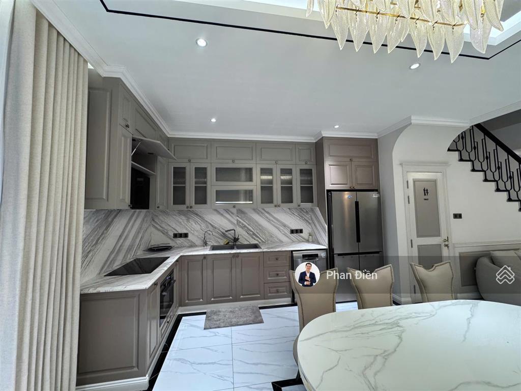 Chính chủ cho thuê nhà the classia khang điền 5x19m. nội thất đầy đủ. nhà đẹp ở ngay.gọi 0982 667 ***