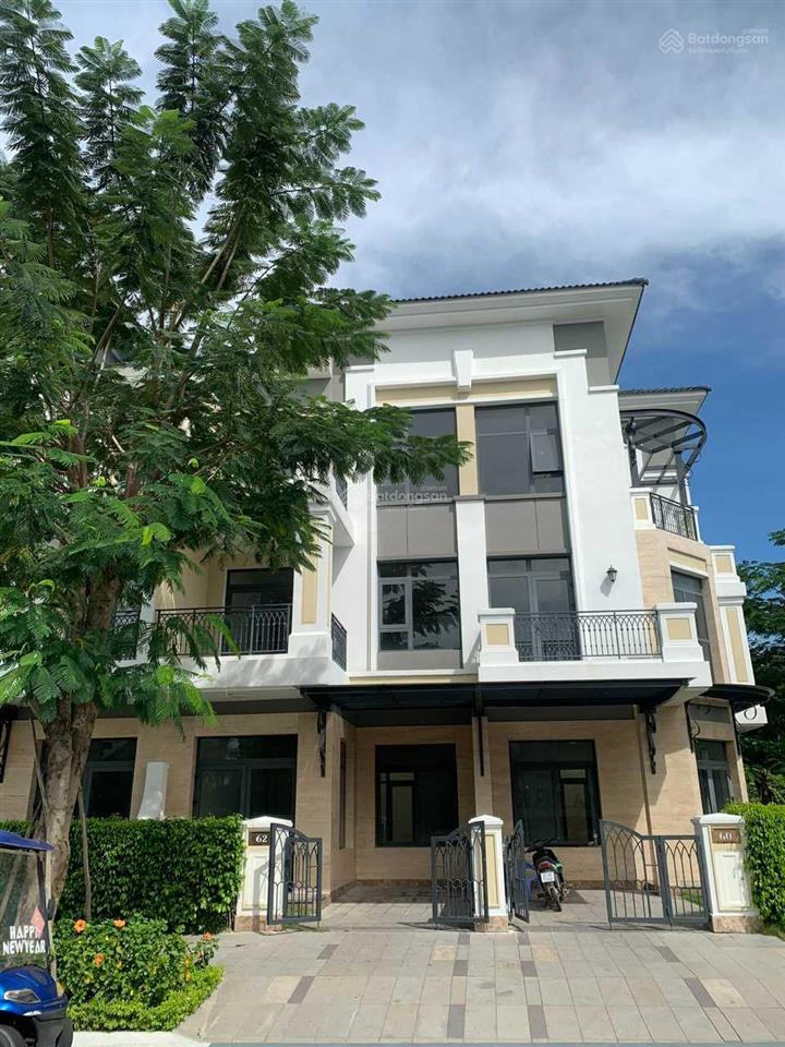 Chính chủ bán nhà phố verosa park 6x17m. thiết kế 4 tầng. hoàn thiện bên ngoài. gọi 0982 667 ***