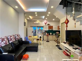 Chính chủ cho thuê nhà phố mega village khang điền 5x16m. nội thất cơ bản đường 20m