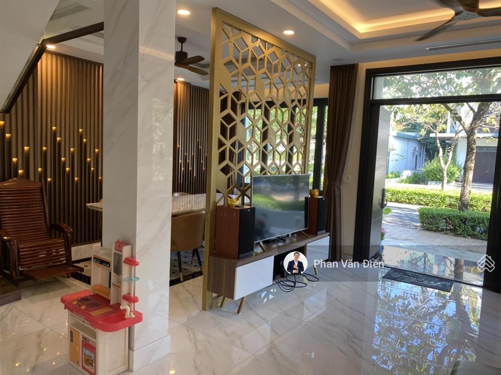 Phan điền bán biệt thự lucasta 175m2 nội thất đầy đủ. đang có hợp đồng thuê 35tr. gọi 0982 667 ***