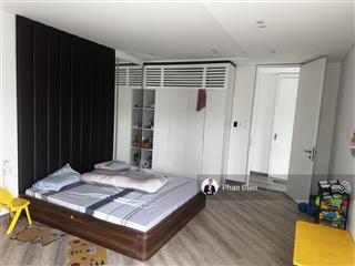 Chính chủ bán căn góc mega village nội thất đầy đủ. đang cho thuê. sổ hồng riêng. gọi 0982 667 ***