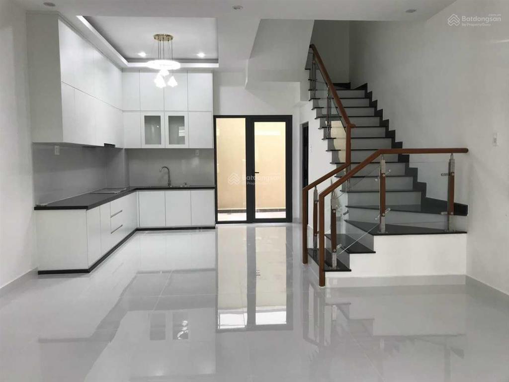 Chính chủ cho thuê nhà phố 6x17m verosa park khang điền nội thất đầy đủ. gọi 0982 667 *** phan điền