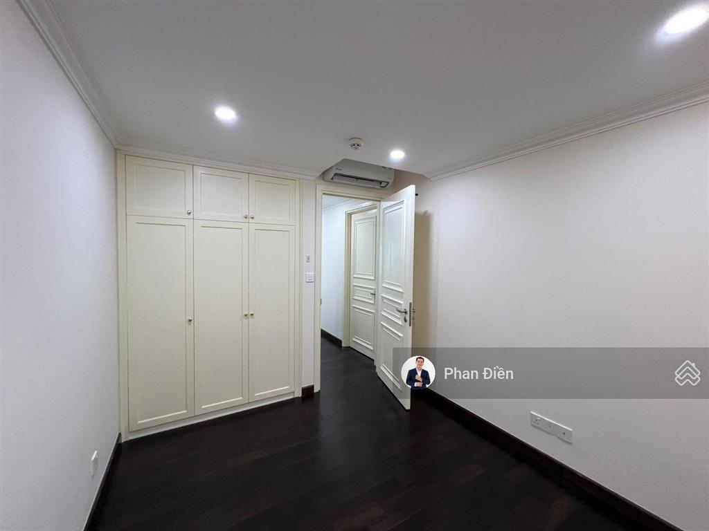 Chính chủ bán duplex vista verde nội thất gỗ cao cấp. view thoáng. sổ hồng riêng. gọi 0982 667 ***