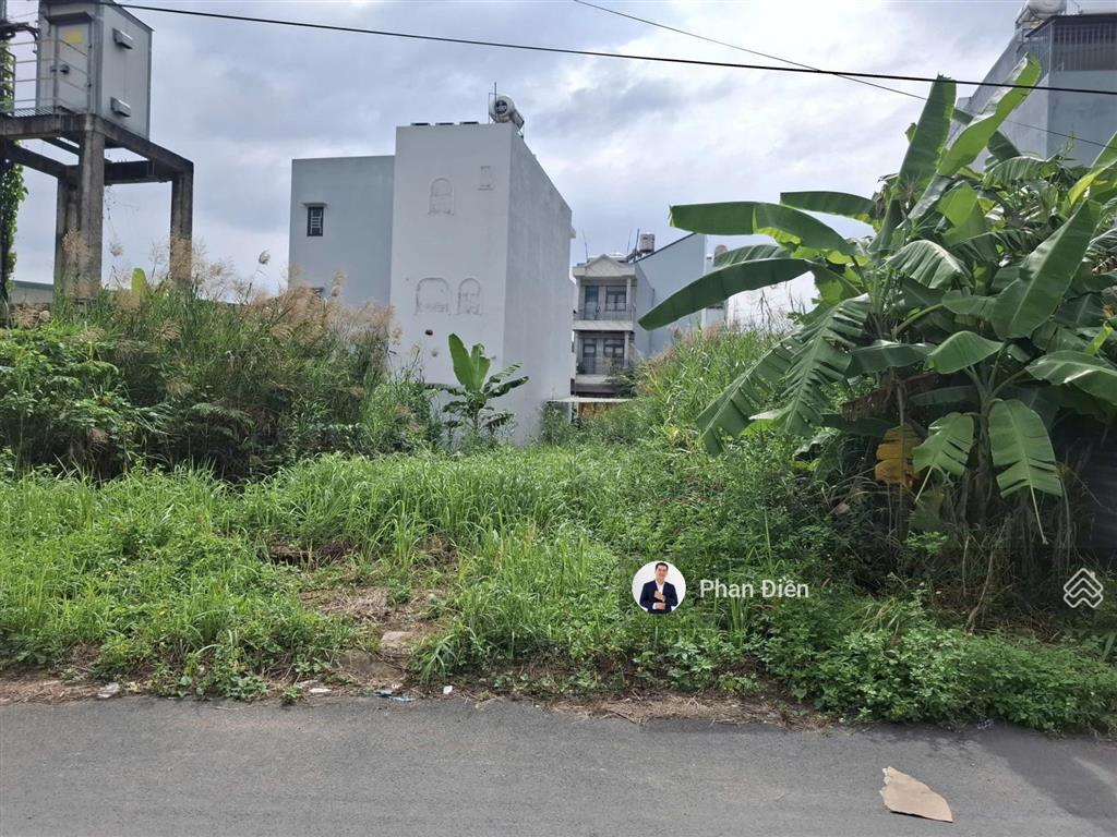 Chính chủ bán lô đất samsung village. diện tích 107m2. sổ hồng. gọi ngay 0982 667 *** mr phan điền
