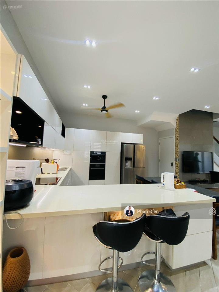 Chính chủ cho thuê biệt thự melosa khang điền 8x18m nội thất đẹp. gọi ngay 0982 667 *** mr phan điền