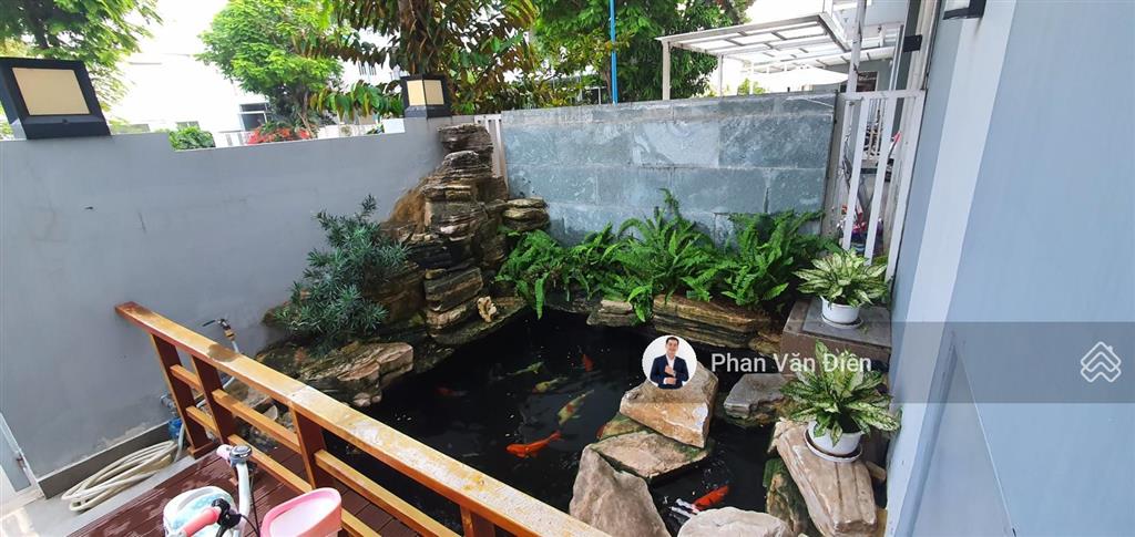 Chính chủ bán nhà phố mega village 8x14,5m. nội thất đầy đủ. gần hồ bơi. gọi ngay 0982 667 ***