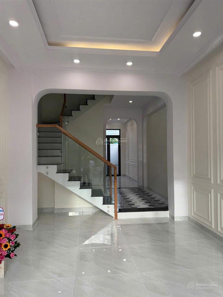 Nhà hẻm xe hơi sát mặt tiền đường số 11, phường trường thọ thủ đức, 78m2 đất, 1 trệt 3l, nt cao cấp