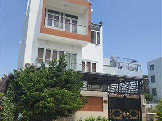 Bán đất da thủ thiêm villa q2, dt 8x20m 9,7x22,8m 10x23m, 14x24m giá 135tr  150tr/m2, (sổ hồng)