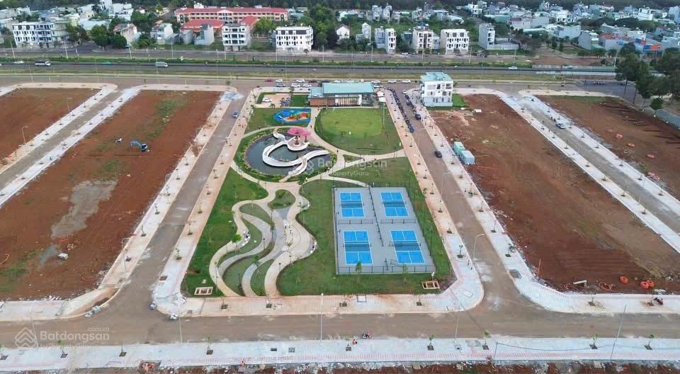 Bán đất sổ sẵn mặt tiền quốc lộ 1a ngay ngã 4 dầu giây đồng nai giá chỉ 600tr/nền, ck 6 chỉ vàng