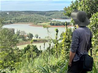 Bán đất view hồ, có sẵn thổ cư, thành phố gia nghĩa, đắk nông, 1100m2, cách nút giao cao tốc 7km