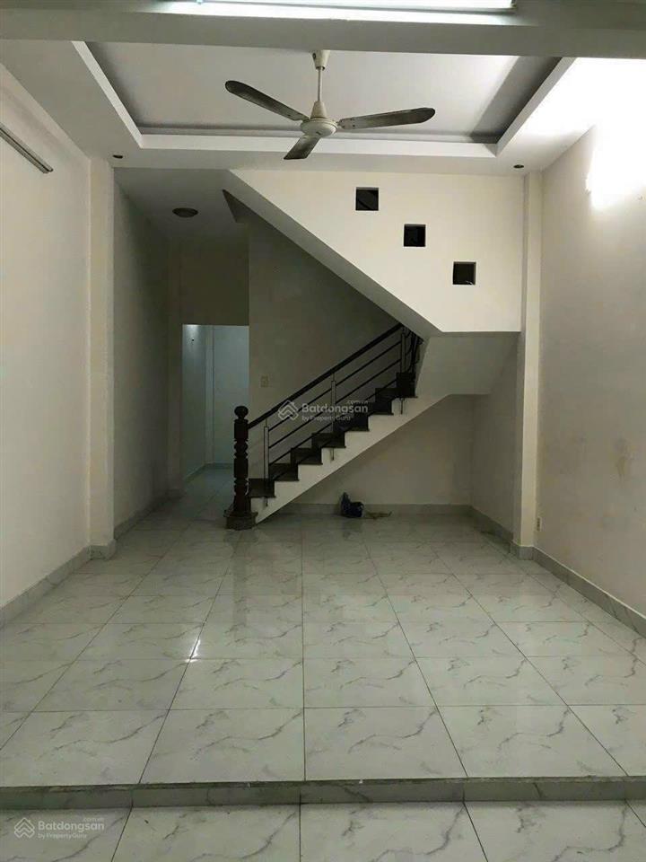 Chính chủ cần bán nhà hẻm 8m ngay siêu thị aeon tân phú