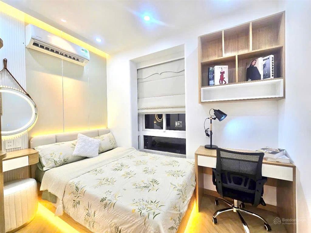 Căn hộ nội thất cao cấp 71m, 2pn 2wc sky garden , q7