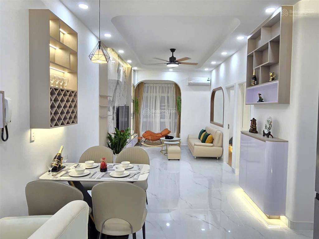 Căn hộ dt 81m2 3pn 2wc chung cư sky garden 1, phú mỹ hưng, q7