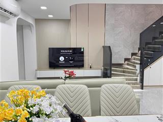 Căn hộ duplex 110m2, nhà mới đẹp , chung cư sky garden , phú mỹ hưng, q7