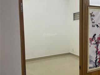 Cho thuê căn hộ 2pn, 1wc, 60m2 tại cống quỳnh plaza, quận 1, hcm, 12 triệu vnd, view đẹp