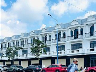 Bán gấp shophouse 3 tầng. sổ hồng công chứng. giá 3,5 tỷ. nhà hoàn thiện cả trong ngoài