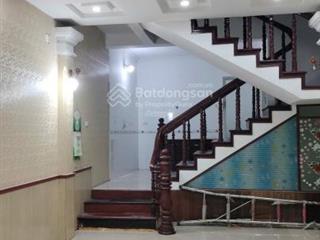 Cho thuê lâu dài nhà 2 tầng 40m2 có sân cổng ô tô đỗ cửa phố chợ đêm chân cầu an dương giá 4 triệu