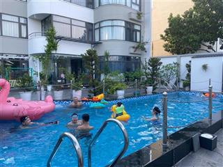 Căn hộ dịch vụ full nội thất 20m2 view hồ bơi, giá 4,2 tr/tháng