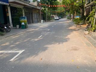 Bán nhà liền kề kđt xa la mặt phố trung tâm, vị trí đẹp dt 105m², 5 tầng, mt 5,5m giá 27,2 tỷ