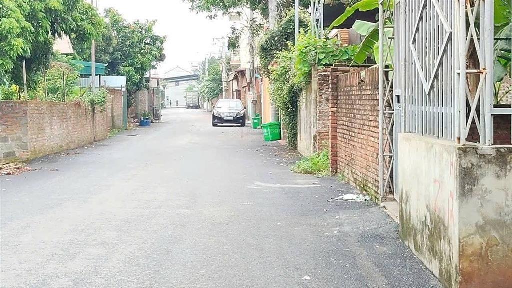 Giá 2x tr/m có ngay 117.5m2 ngõ oto 4 chỗ vào đất tại sài sơn chùa thầy