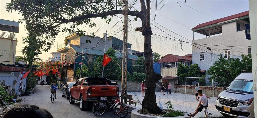 Siêu phẩm lô góc 3 mặt thoáng gần chùa thầy sài khê, sài sơn, giá 3,16 tỷ