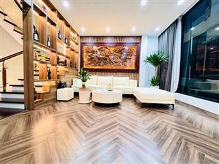 Lương định của 35m2 4 tầng nhỉnh 8 tỷ thang máy xịn, tương lai mặt phố
