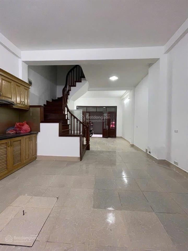 Bán nhà phân lô xuân la ngõ 3 ô tô tránh, giá hơn 10 tỷ