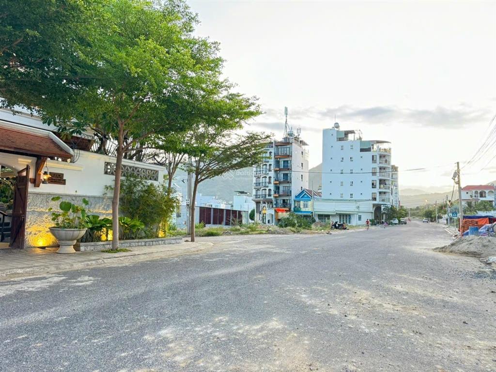 Bán đất xây biệt thự nghĩ dưỡng giá rẻ nhất thị trường nha trang