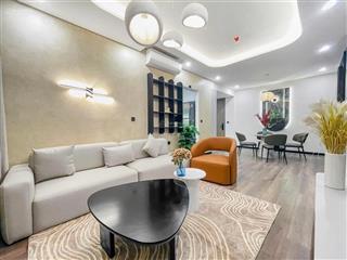 Bán căn hộ tầng 18 tại toà n03t3 ngoại giao đoàn , 130m, 3pn, full đồ, view hồ.sẵn sổ,có slot.