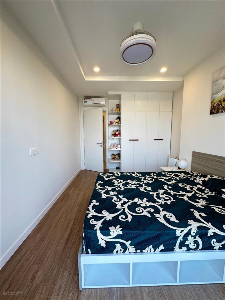 Chủ nhà thiện chí bán nhanh chcc center point 110 cầu giấy, 86m2 , 3pn, 2wc. giá chỉ hơn 10 tỷ